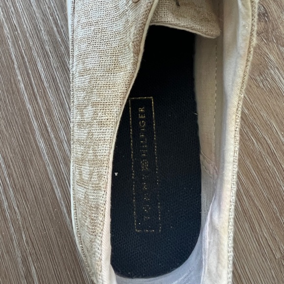 Tommy Hilfiger Sneakers (9) - Picture 3 of 7